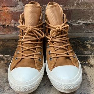 Rare Converse rain boots 🥾🥾